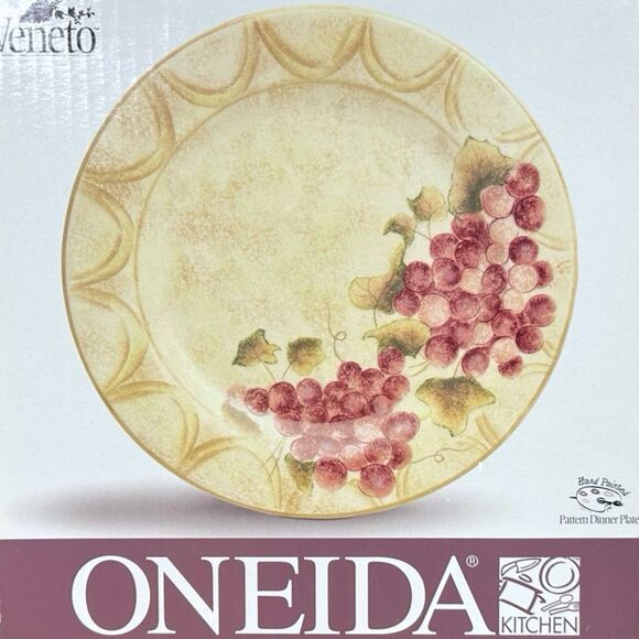 Oneida Veneto Stoneware Dinner Plate - 10.75” - Discontinued Pattern - Picture 2 of 4